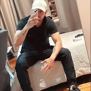 Meet your Posher, Eduardo